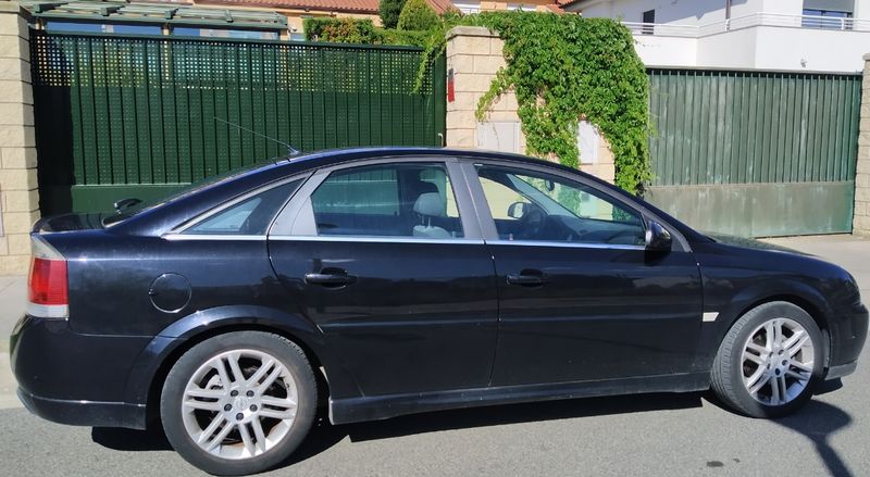 Opel Vectra GTS Deportivo. Precio negociable o se entrega tal como está - foto 1