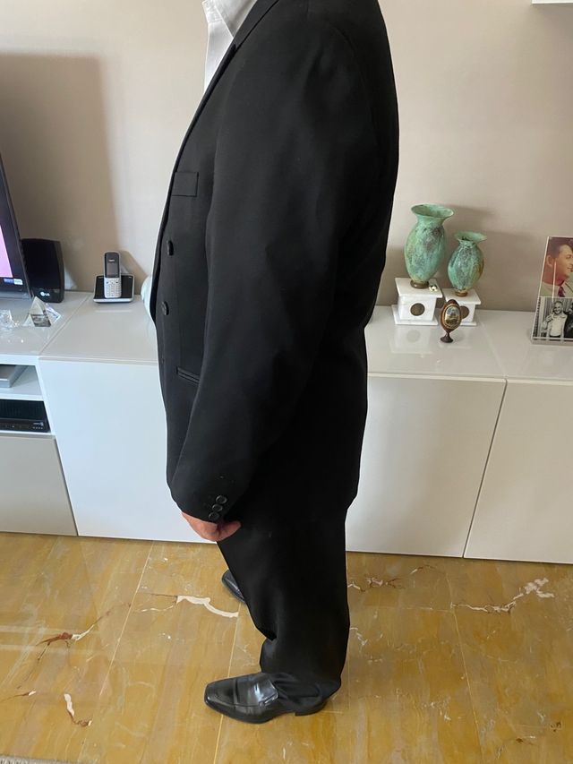 Traje de boda negro de Cortefiel