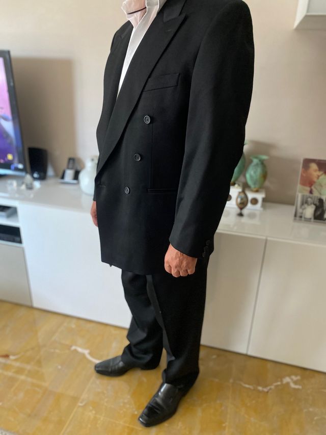 Traje de boda negro de Cortefiel