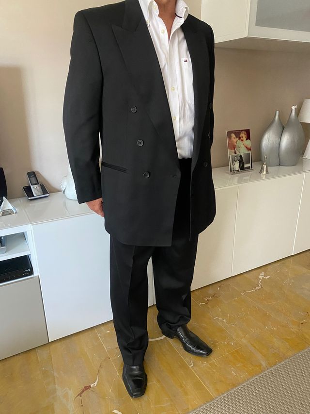 Traje de boda negro de Cortefiel