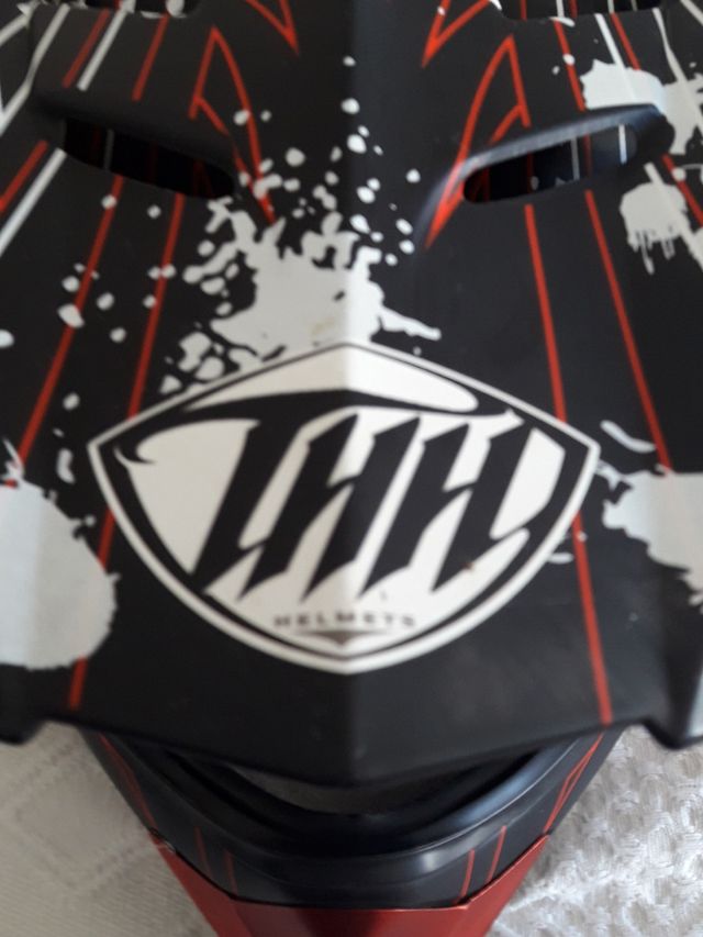 Casco Enduro Cross Helmet -T-S Nuevo firmado