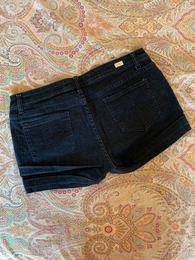 Pantalón corto jeans oscuro