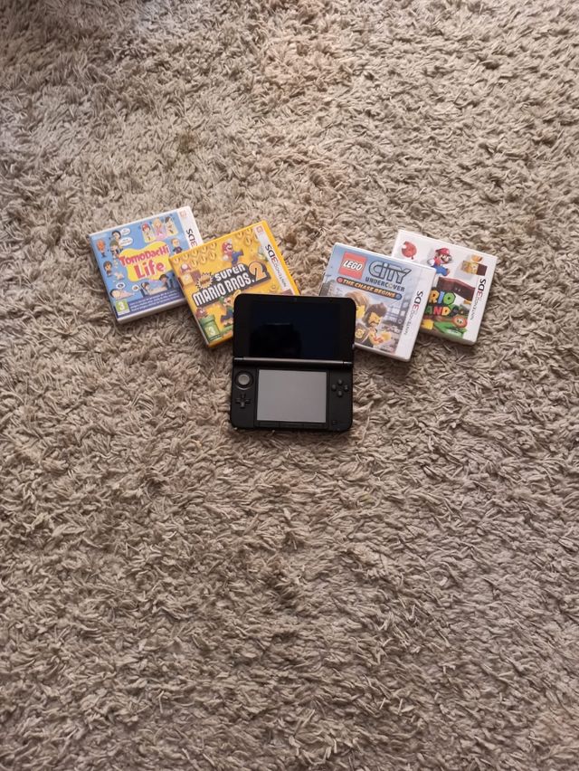 Nintendo 3Ds XL + 4 juegos de segunda mano por 100 € en ...