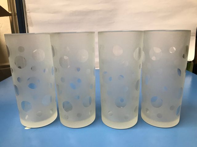 4 vasos tubo a lunares traslúcidos