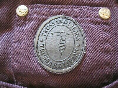 Trussardi Jeans, vaquero color berenjena talla 28