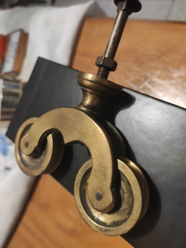 antigua polea lámpara.