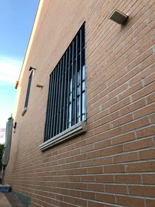 Verjas, Rejas de protección!