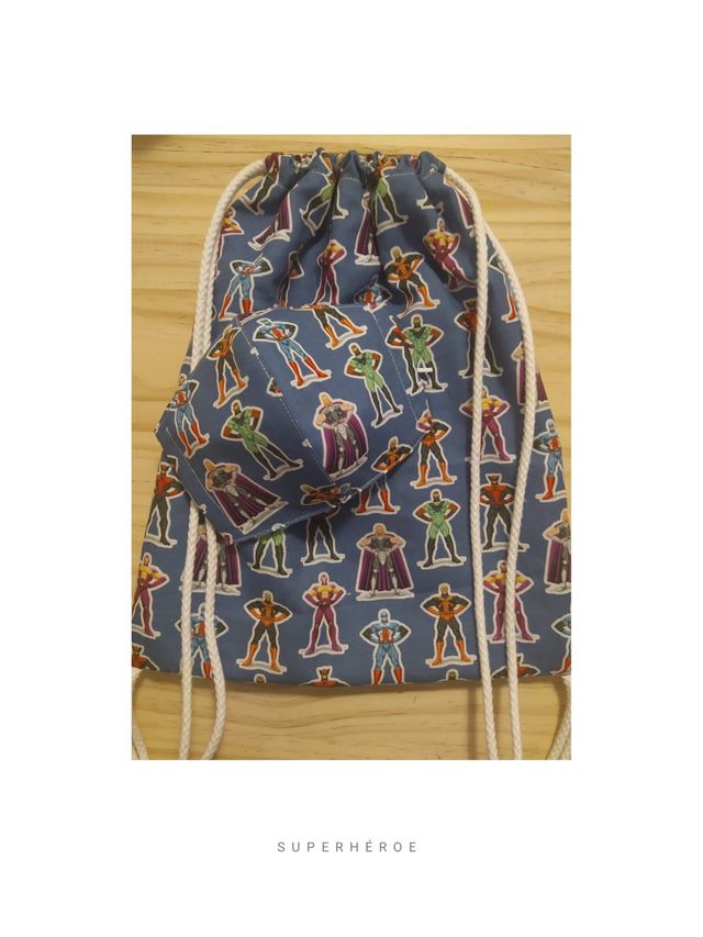 Juego de mochila y mascarilla
