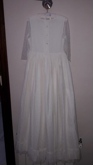 Vestido de comunión de Teresa y Leticia de segunda mano por 90 EUR en San  Antonio de Benagéber en WALLAPOP