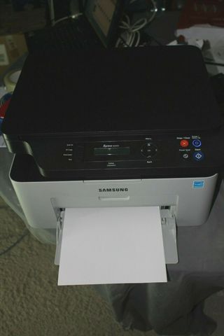 Impresora Samsung Xpress SL-M2070 multifuncion de segunda mano por 78 EUR  en Valencia en WALLAPOP