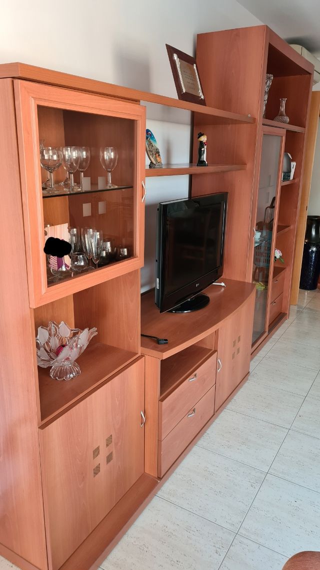 Mueble comedor madera de segunda mano por 60 € en Santa Perpètua de