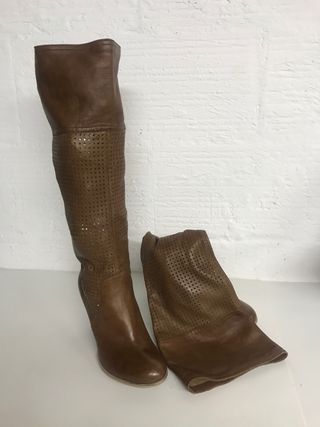 BOTAS ALTAS PIEL CAMEL BRUNO PREMI T.38 de segunda mano por 55 EUR en  Terrassa en WALLAPOP