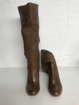 BOTAS ALTAS PIEL CAMEL BRUNO PREMI T.38 de segunda mano por 55 EUR en  Terrassa en WALLAPOP