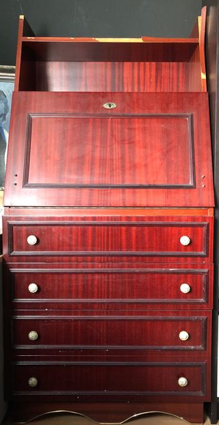 Mueble-escritorio de segunda mano por 25 € en Madrid en WALLAPOP