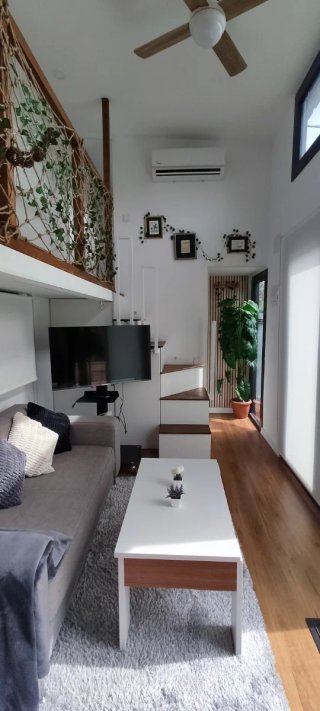 Tiny House de 2 plantas, 2 dormitorios y amueblada