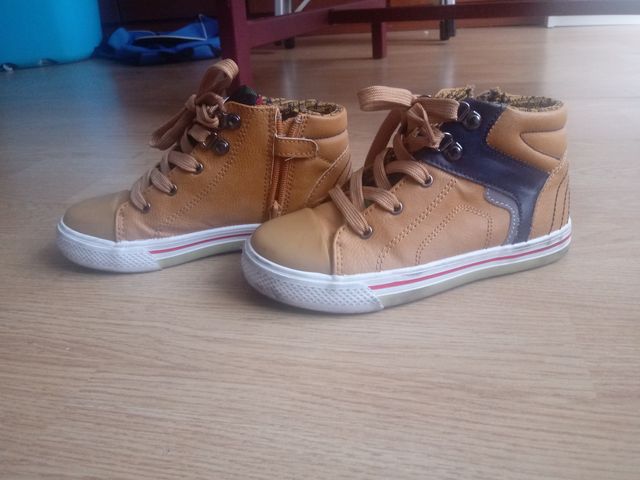 Botines Pablosky niño.