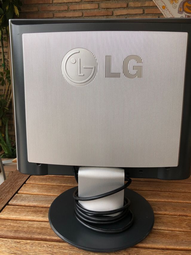 Monitores LG FLATRON