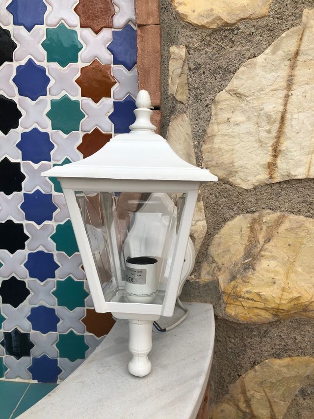 Farol y Aplique de Jardín