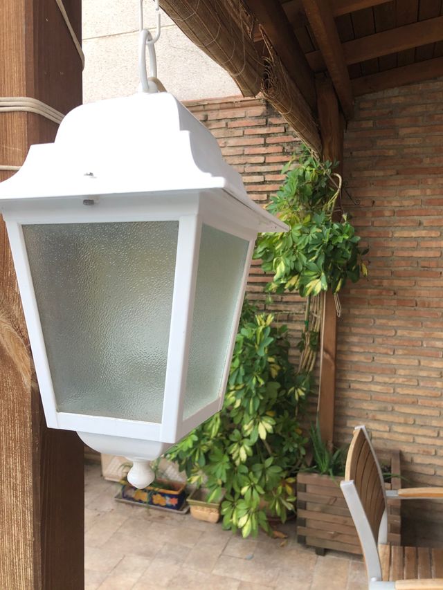 Farol y Aplique de Jardín