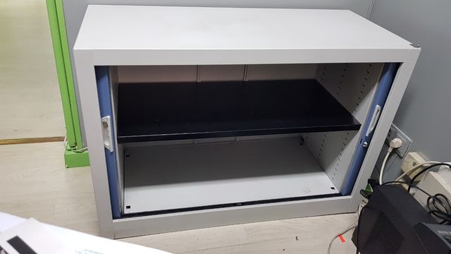 Armario metálico con cerradura de segunda mano por 100 € en Madrid en
