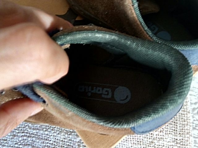 Zapato piel niño talla 28. Usado