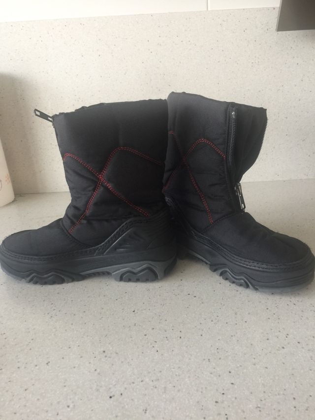 Descansos niño/a nuevos talla 28