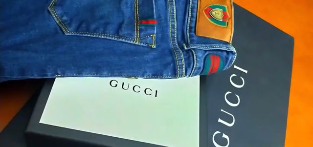 Jeans Gucci