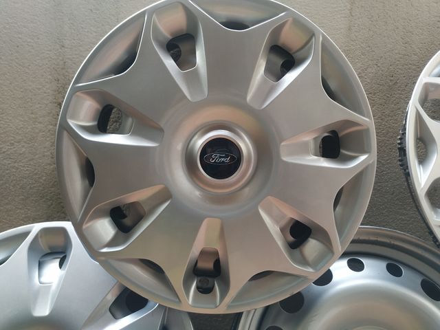 4 LLANTAS FORD ORIGINALES.