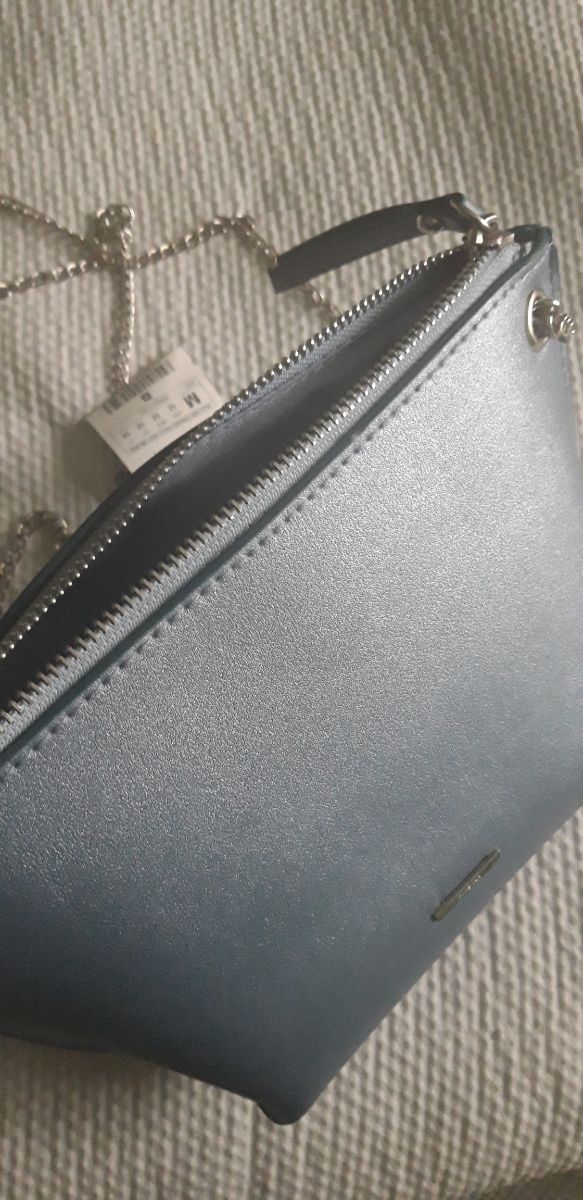 Bolso pequeño azul claro