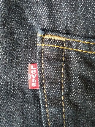 Nuevo pantalón hombre Levis 514 original de segunda mano por 35 EUR en  Alcalá de Henares en WALLAPOP