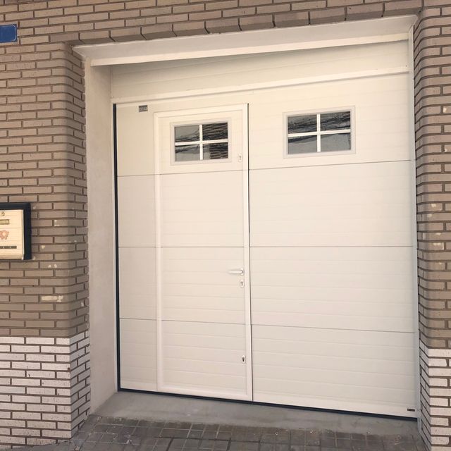 Reparaciones en Puertas De Garaje en Aldeamayor de San Martín en WALLAPOP