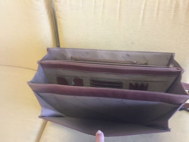 Maletín de piel. Totalmente nuevo