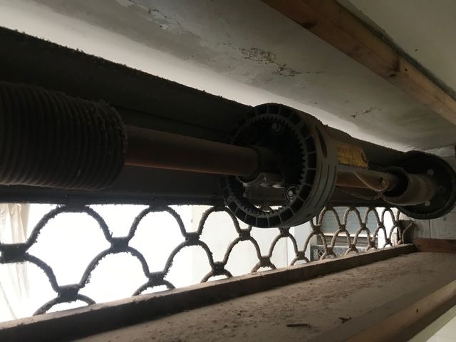 ¡INSTALACIÓN i REPARACIÓN DE PERSIANAS I PUERTAS!