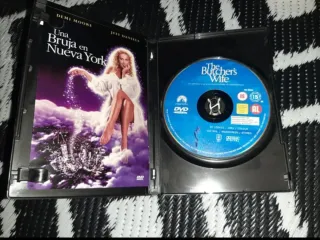 UNA BRUJA EN NEW  YORK  DESCATALOGADA  DVD