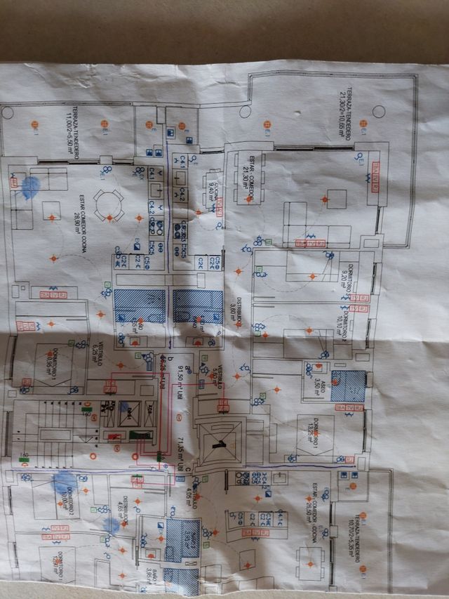 ¿NECESITAS UN ELECTRICISTA?