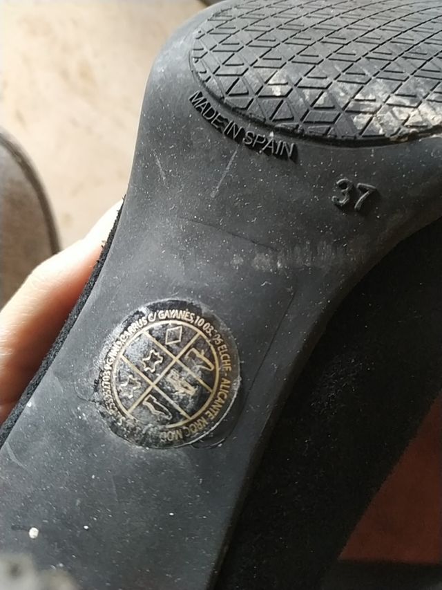 Zapatos tacón salón de piel, Kroc. (37)