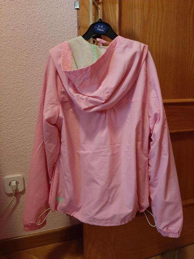 Cazadora tipo chubasquero, talla 12