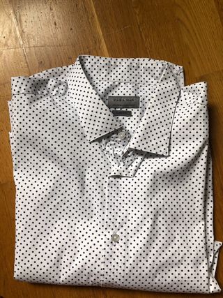 Camisa ZARA de segunda mano por 10 € en Zaragoza en WALLAPOP Zara camisa SlimFit hombre de segunda mano por 10 € en