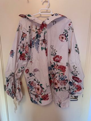 Camisas Uterque de segunda mano en Barcelona en WALLAPOP Camisa Uterque de segunda mano por 30 € en Barcelona en WALLAPOP