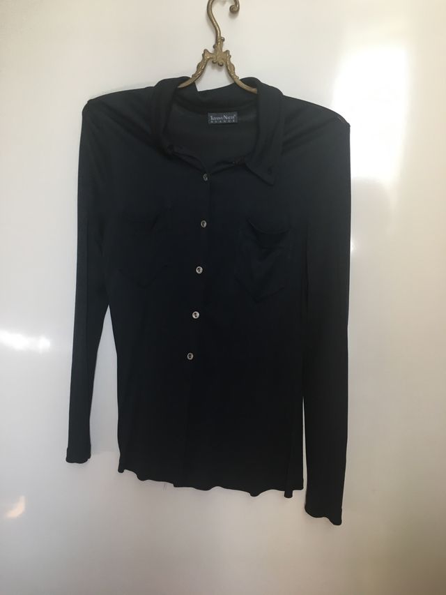 Camisa de malha italiana preta. PARA MIM