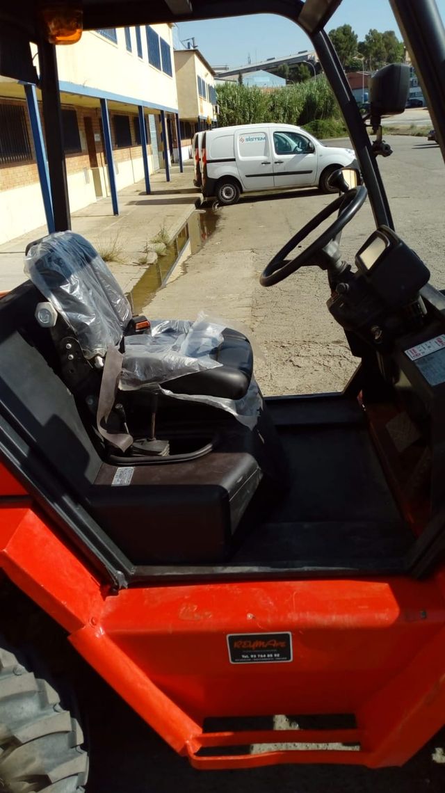 CARRETILLA AGRIA 4 X 4 TODOTERRENO MATRICULADA