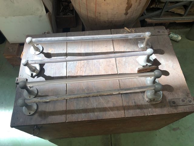 4 cuelga toalla casa modernista