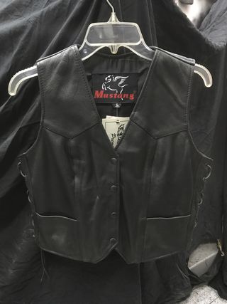 Chaleco Piel Mujer. de segunda mano por 49 EUR en Mollet del Vallès en  WALLAPOP