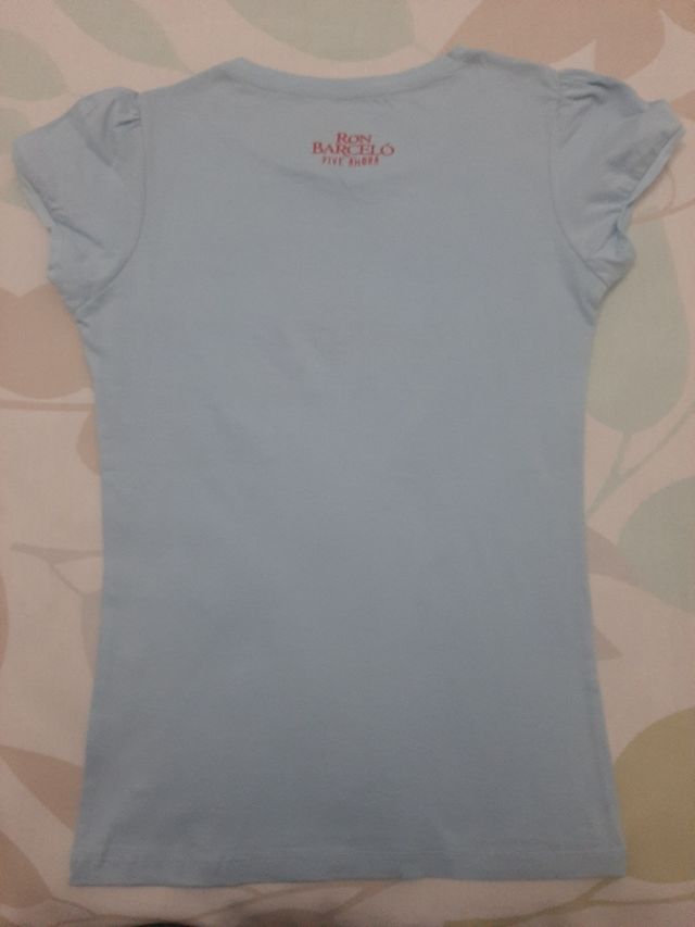 Camiseta Chica Ron Barceló. Regalo llavero.