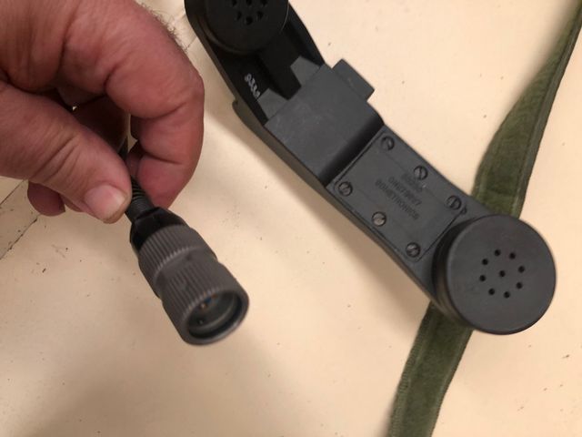 Radio teléfono militar TA 1042A/U