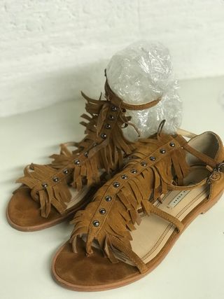 SANDALIAS PLANAS ROMANAS ZARA T. 38