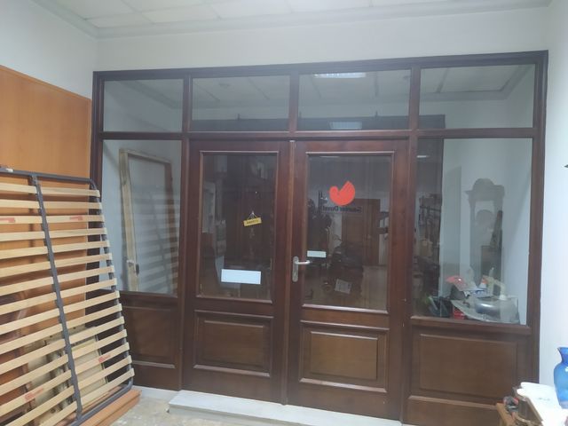 puertas de roble para negocio o casa