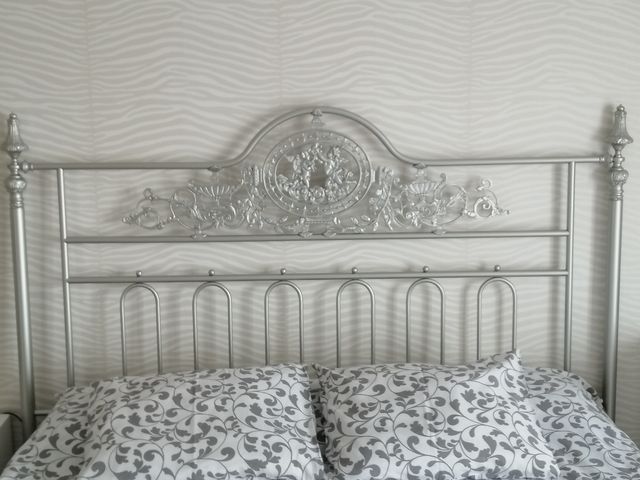 Cabezal metálico lacado en plata 