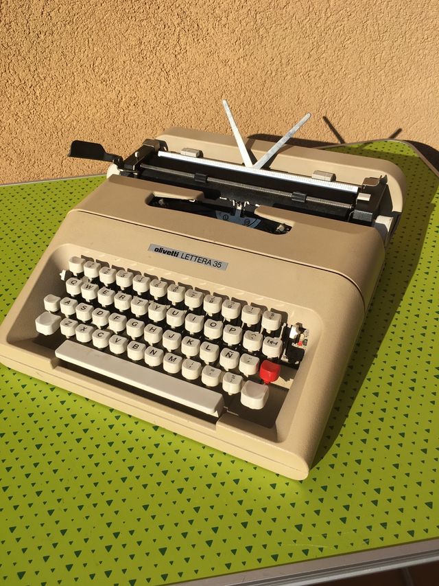 Olivetti Lettera
