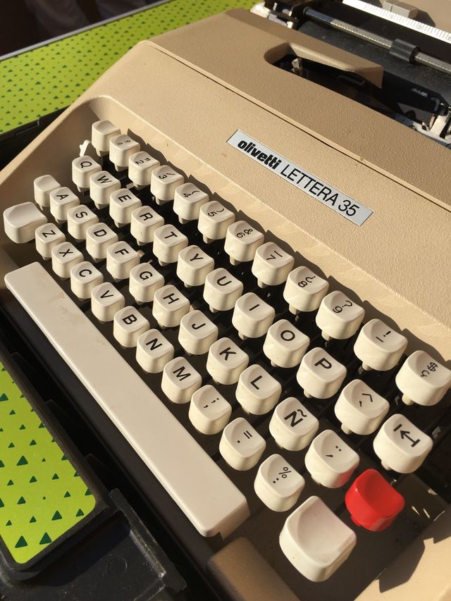 Olivetti Lettera